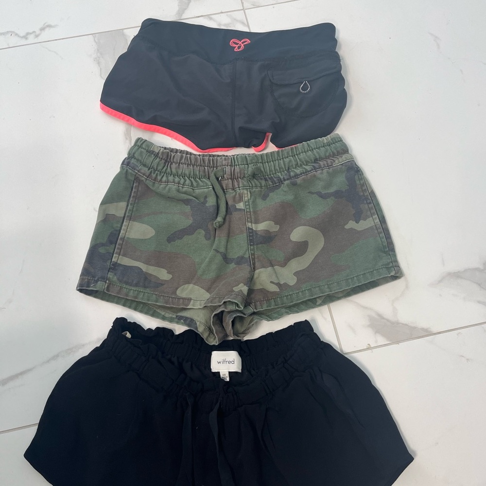 Aritzia shorts Bundle XXS - Wilfred, TNA